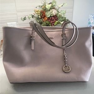 Michael Kors pale pink shoulder bag